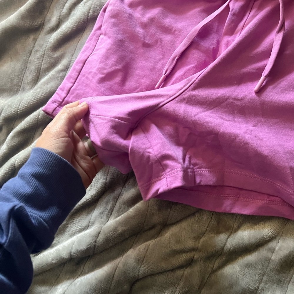 Lounge shorts worn once - Picture 5 of 6